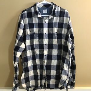 Gap linen button down
